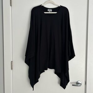 Mien Studio Flowy Poncho